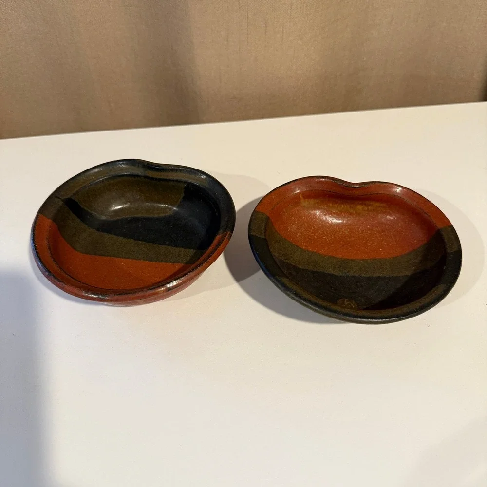 Signed Studio Pottery Pinched Edge MCM Bowls Set of 2 Earthy Glaze Small Dishes